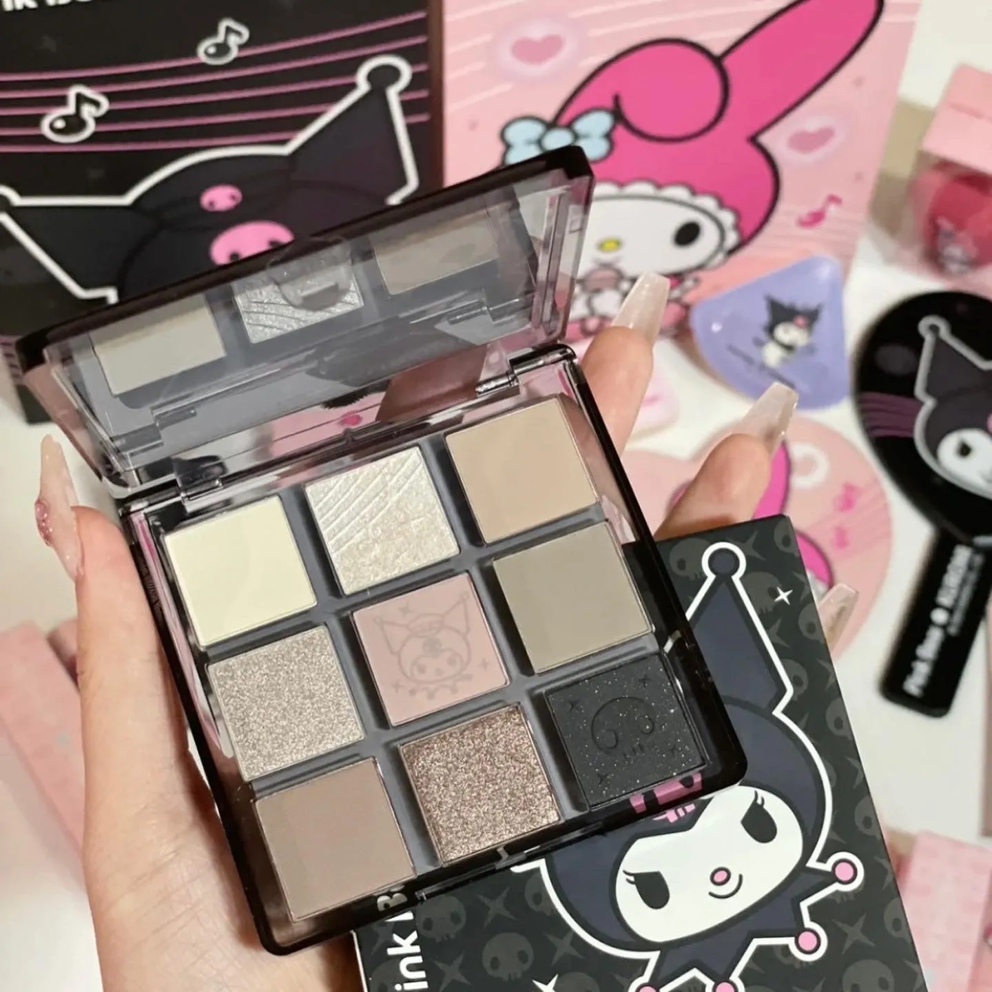 Kuromi / my melody pink bear makeup lip product lip stain or lip mud / eyeshadow